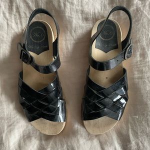 No. 6 clog sandals on flat base